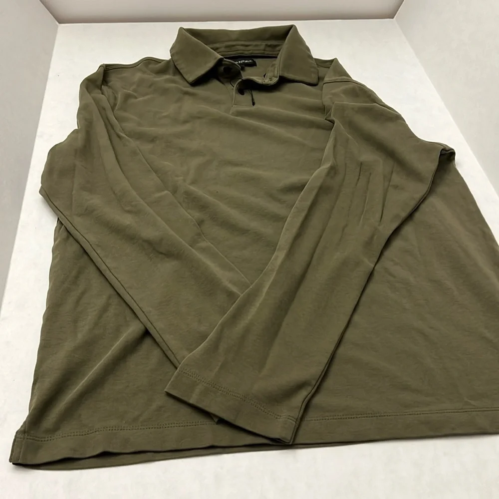 Banana Republic long-sleeve size L